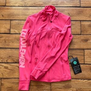 NWT Disney x Lululemon Define Jacket Nulu LIPG Lip Gloss Size 4 Limited Edition
